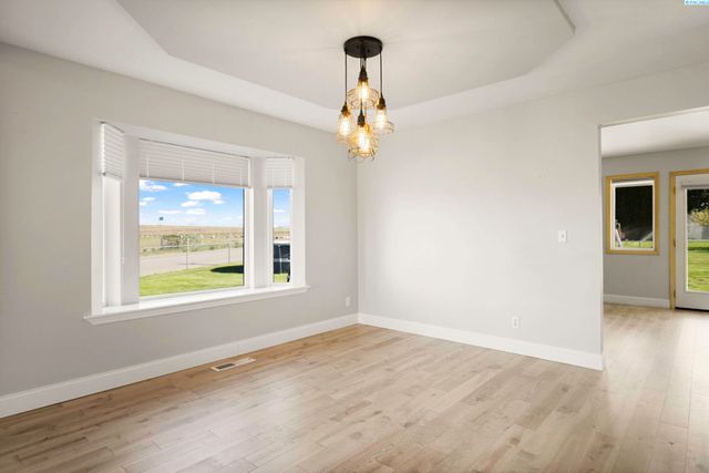 11021 View Lane, Pasco, WA 99301