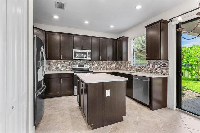 5428 Sandbirch Way, Lake Worth, FL 33463
