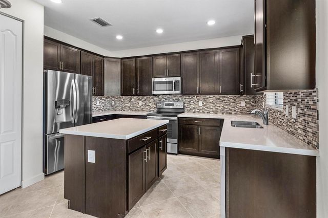 5428 Sandbirch Way, Lake Worth, FL 33463
