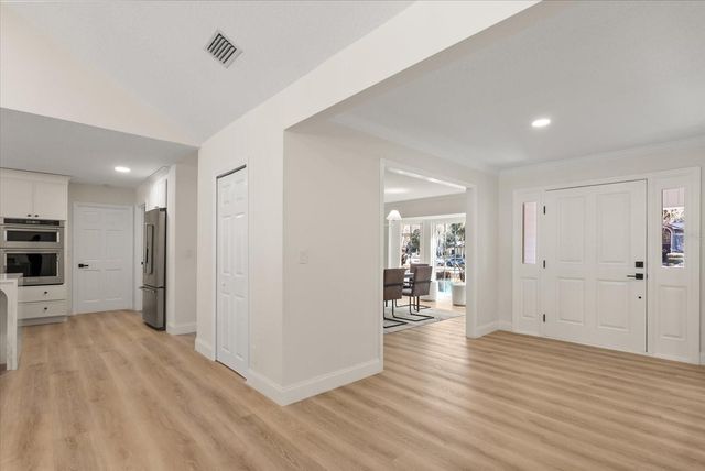 804 SWEETWATER ISLAND CIRCLE, Longwood, FL 32779