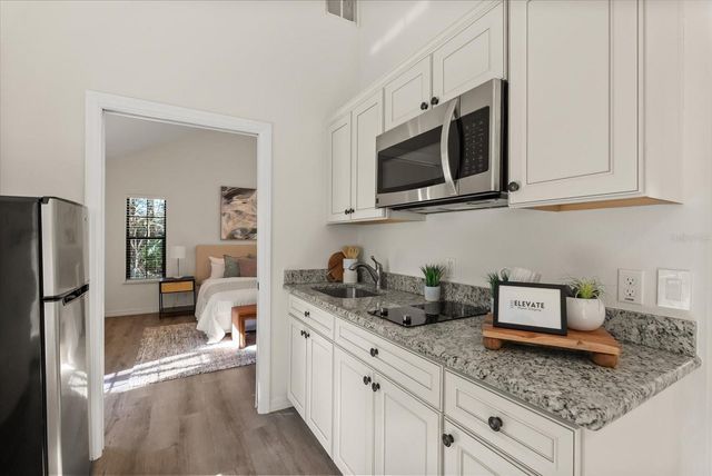 804 SWEETWATER ISLAND CIRCLE, Longwood, FL 32779