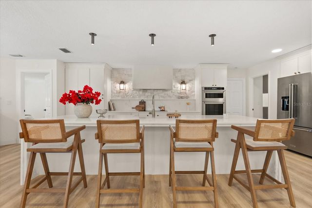 804 SWEETWATER ISLAND CIRCLE, Longwood, FL 32779