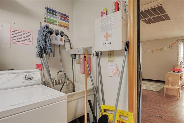 3712 Pacific Street, St Joseph, MO 64507