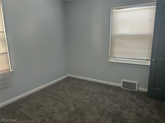 5146 Arch Street, Maple Heights, OH 44137
