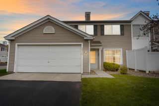 14720 Excelsior Lane 28, Apple Valley, MN 55124