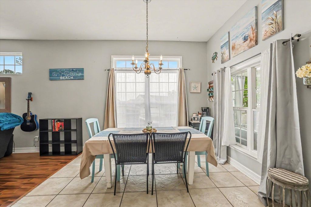 Image 13 of property listing at 2549 Heathrow Drive, Tallahassee, FL 32312