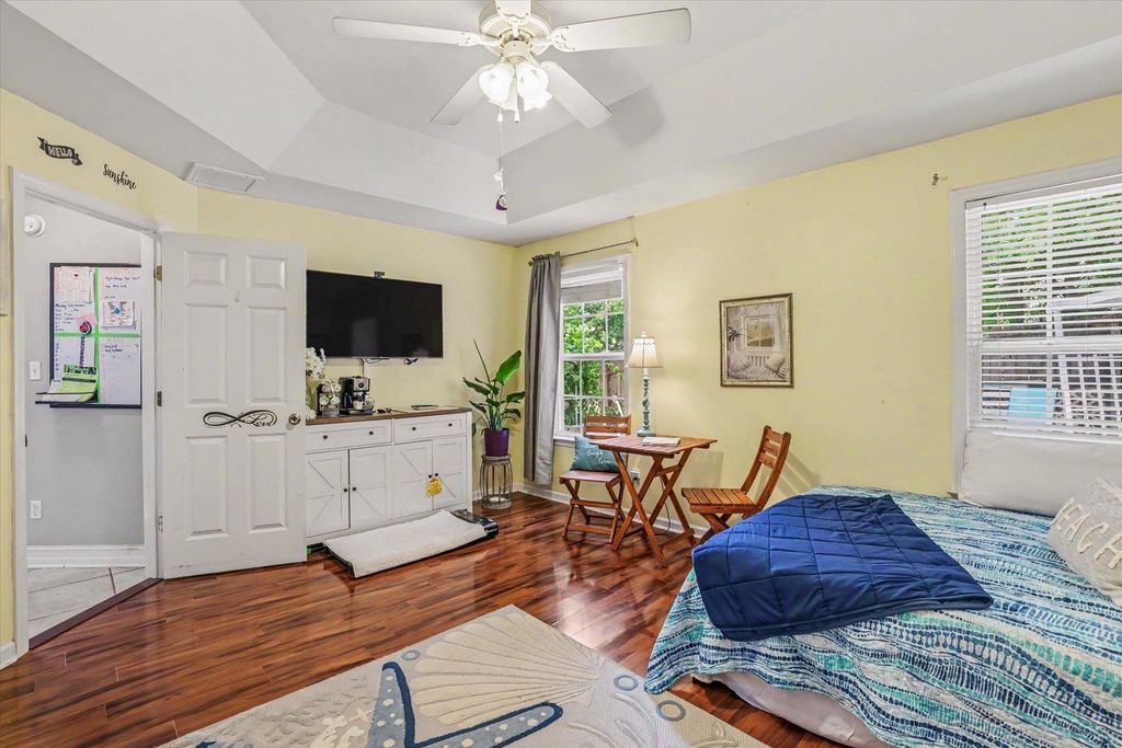 Image 24 of property listing at 2549 Heathrow Drive, Tallahassee, FL 32312