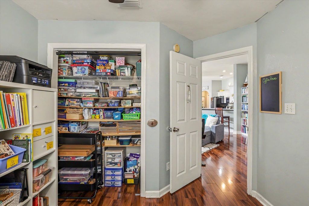 Image 30 of property listing at 2549 Heathrow Drive, Tallahassee, FL 32312