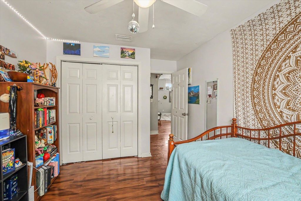 Image 32 of property listing at 2549 Heathrow Drive, Tallahassee, FL 32312