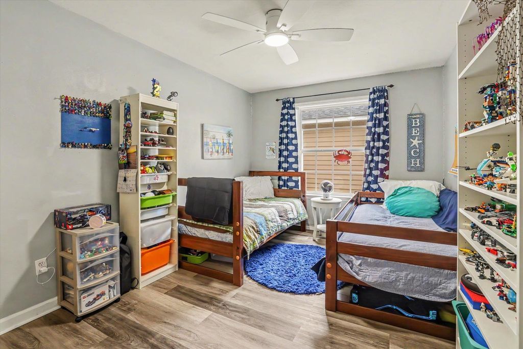 Image 35 of property listing at 2549 Heathrow Drive, Tallahassee, FL 32312