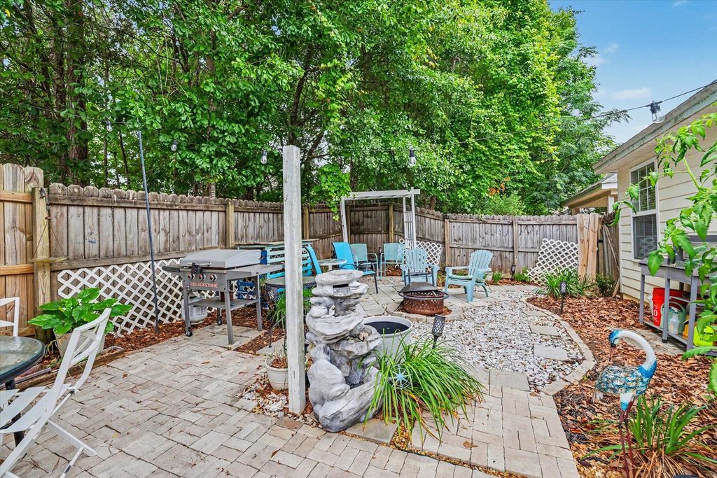Image 43 of property listing at 2549 Heathrow Drive, Tallahassee, FL 32312