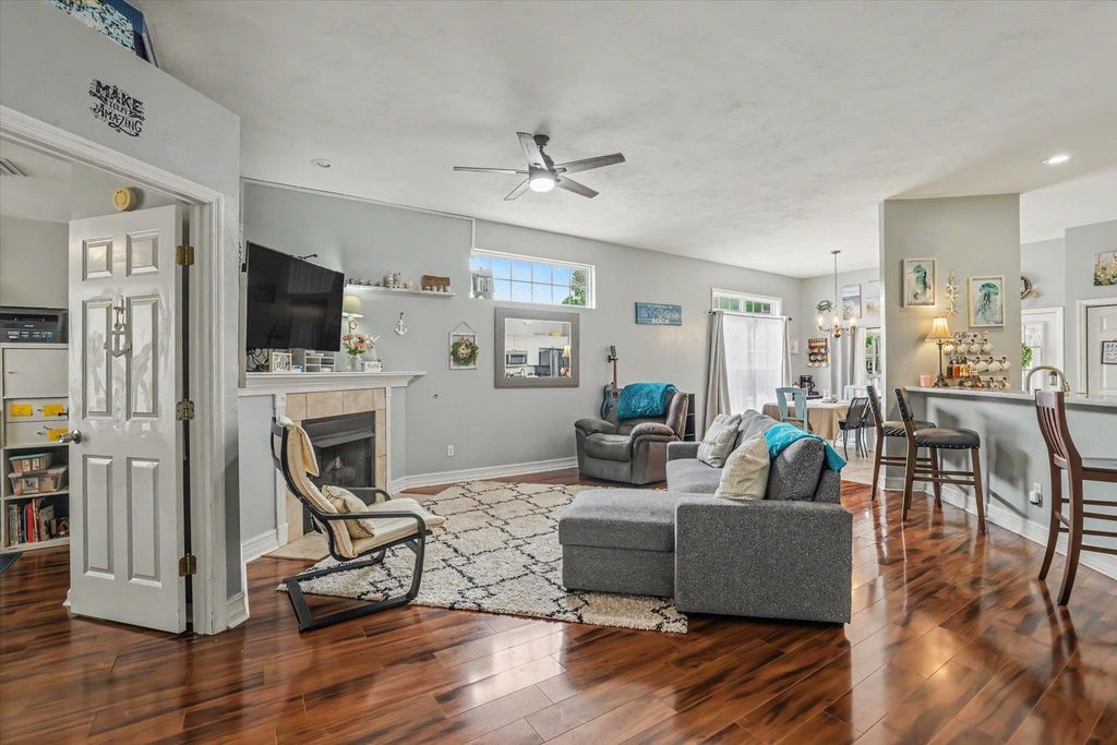 Image 6 of property listing at 2549 Heathrow Drive, Tallahassee, FL 32312