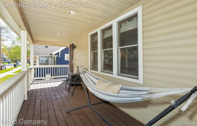 621 W Hazelhurst Street, Ferndale, MI 48220