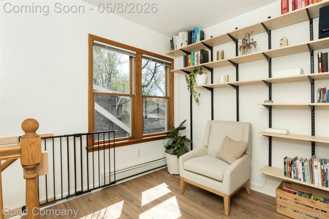 621 W Hazelhurst Street, Ferndale, MI 48220