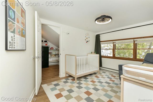 621 W Hazelhurst Street, Ferndale, MI 48220