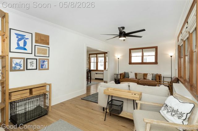 621 W Hazelhurst Street, Ferndale, MI 48220