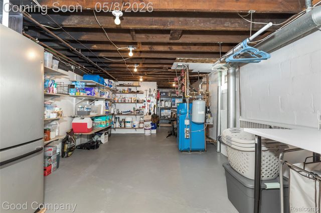 621 W Hazelhurst Street, Ferndale, MI 48220