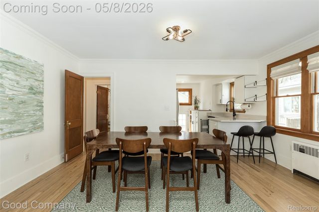 621 W Hazelhurst Street, Ferndale, MI 48220