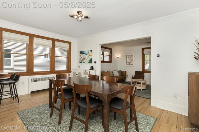 621 W Hazelhurst Street, Ferndale, MI 48220