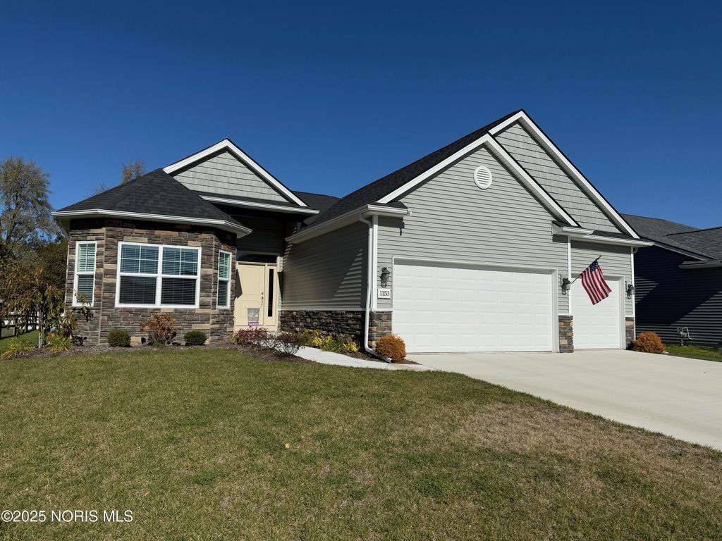 1153 Plum Grove Lane, Toledo, OH 43615