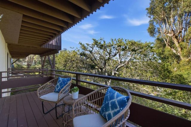 2734 Summit Drive, Burlingame, CA 94010