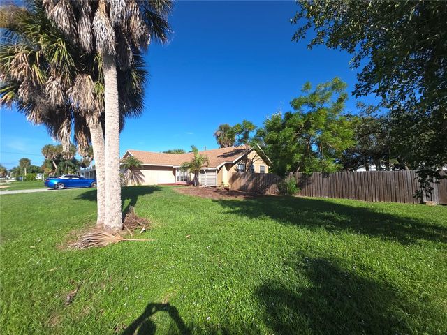 700 SOUTH VENICE BOULEVARD, Venice, FL 34293
