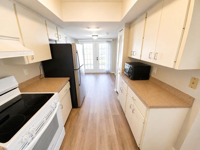 700 SOUTH VENICE BOULEVARD, Venice, FL 34293