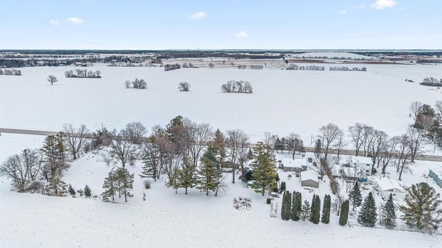 4931 COUNTY RD T, Oshkosh, WI 54904