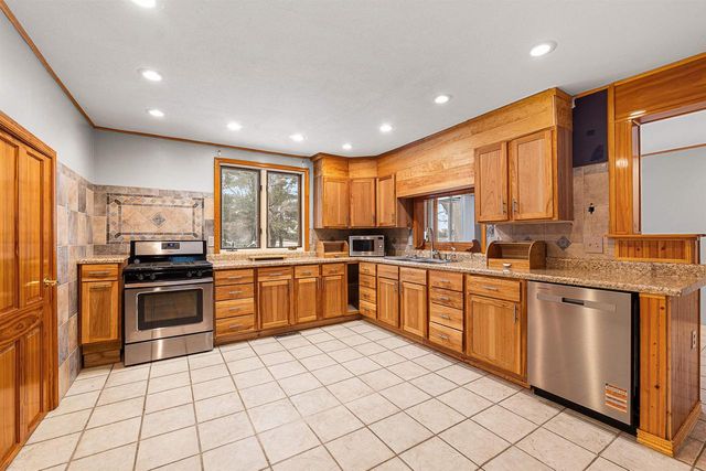 4931 COUNTY RD T, Oshkosh, WI 54904