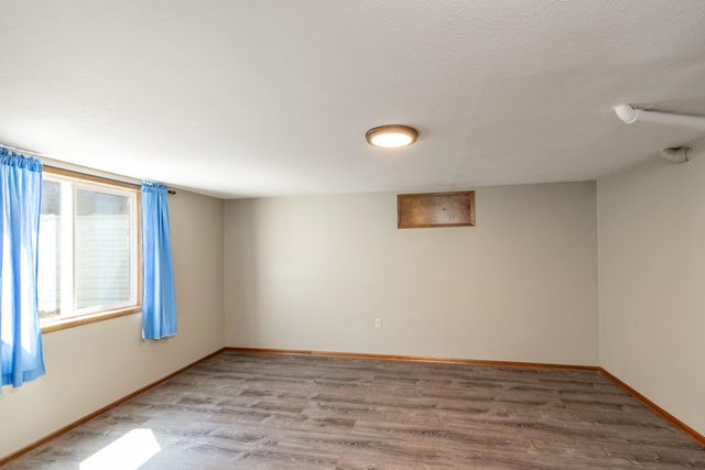 2609 W Waikiki St, Spokane, WA 99218