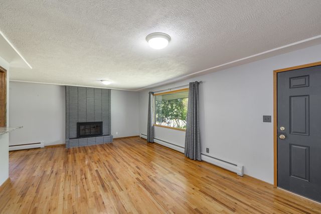 2609 W Waikiki St, Spokane, WA 99218
