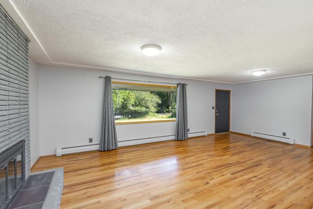 2609 W Waikiki St, Spokane, WA 99218