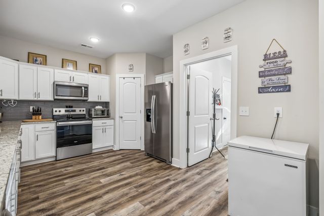 2230 Highway 48, Clarksville, TN 37040