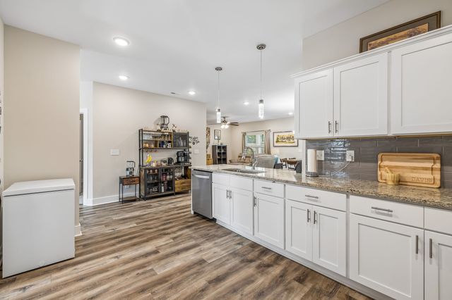 2230 Highway 48, Clarksville, TN 37040