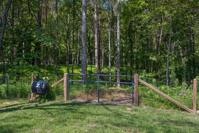 2230 Highway 48, Clarksville, TN 37040