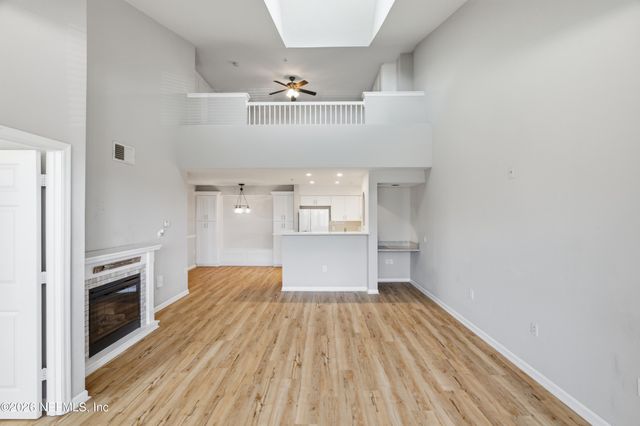 8550 TOUCHTON Road 333, Jacksonville, FL 32216