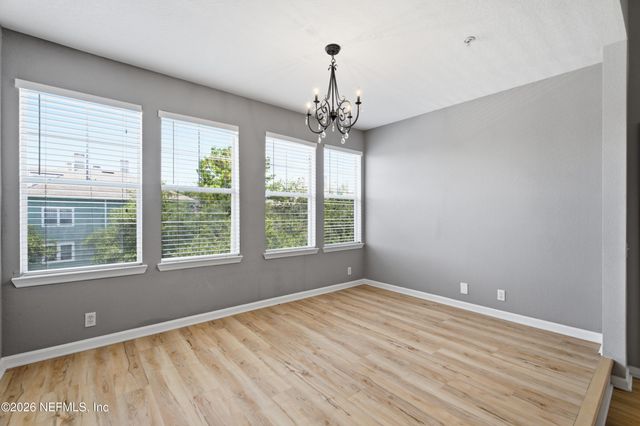 8550 TOUCHTON Road 333, Jacksonville, FL 32216