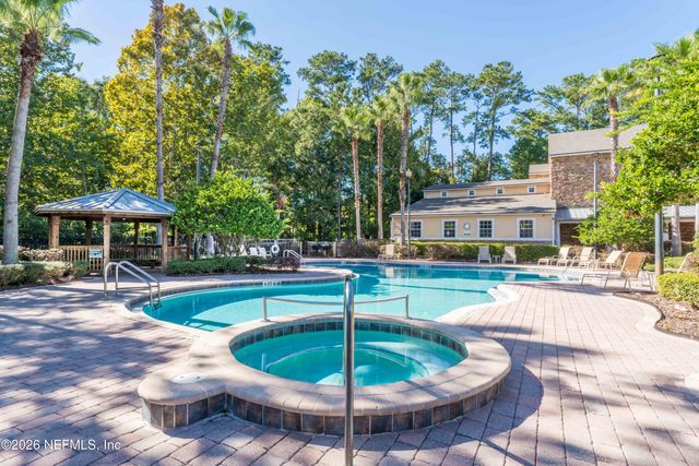 8550 TOUCHTON Road 333, Jacksonville, FL 32216