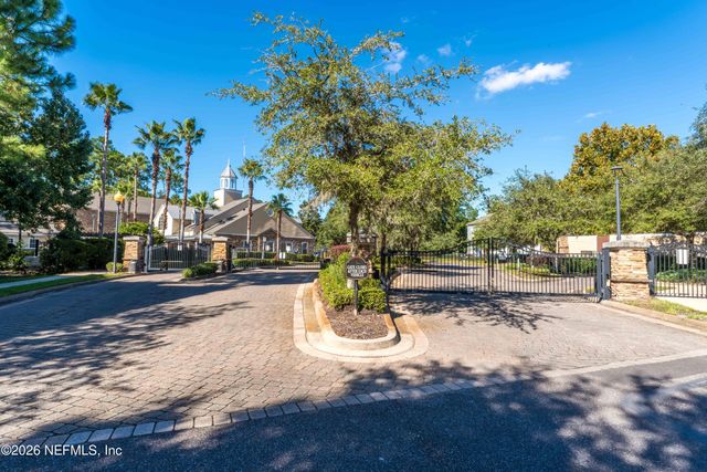 8550 TOUCHTON Road 333, Jacksonville, FL 32216