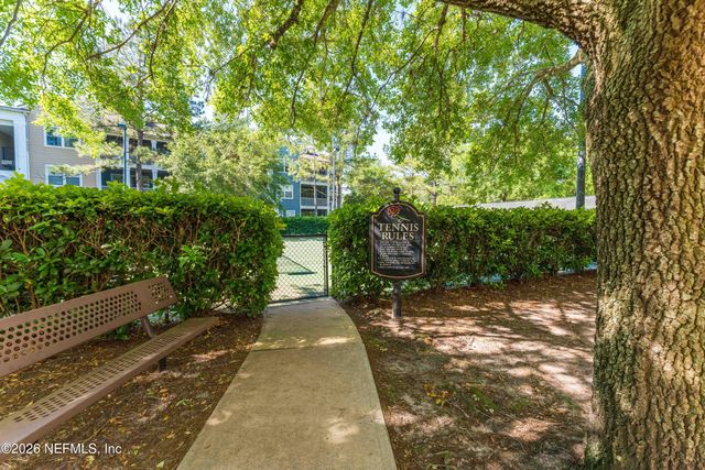 8550 TOUCHTON Road 333, Jacksonville, FL 32216