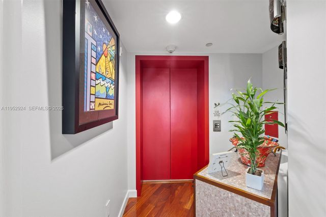 1455 Ocean Dr 1401, Miami Beach, FL 33139