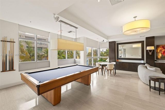 1455 Ocean Dr 1401, Miami Beach, FL 33139