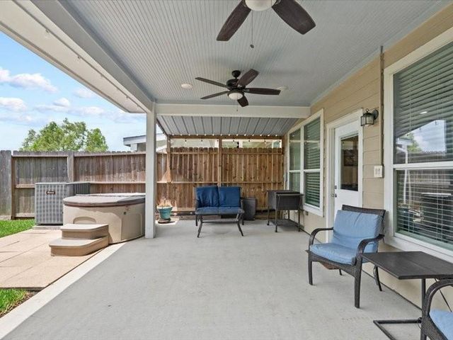 838 San Jacinto Circle, Baytown, TX 77521