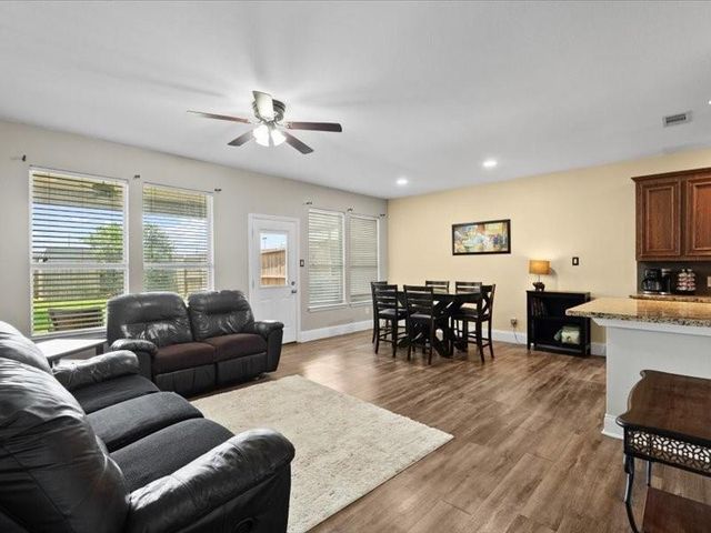 838 San Jacinto Circle, Baytown, TX 77521