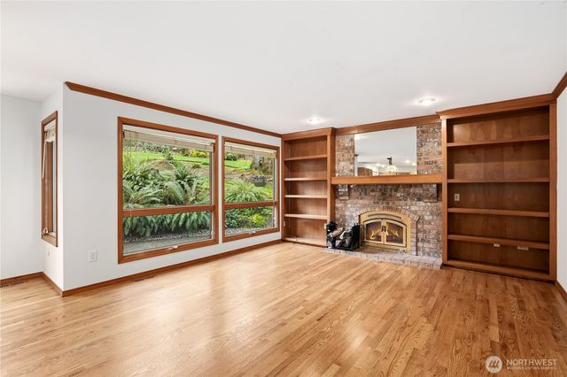 18605 SE 174th Way, Renton, WA 98058