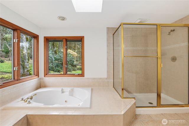 18605 SE 174th Way, Renton, WA 98058