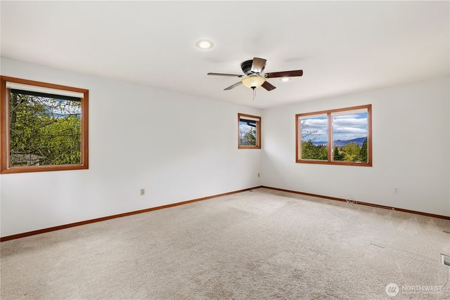 18605 SE 174th Way, Renton, WA 98058