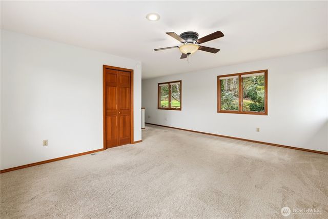 18605 SE 174th Way, Renton, WA 98058