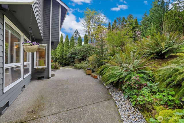 18605 SE 174th Way, Renton, WA 98058
