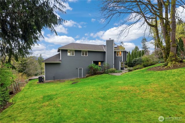 18605 SE 174th Way, Renton, WA 98058